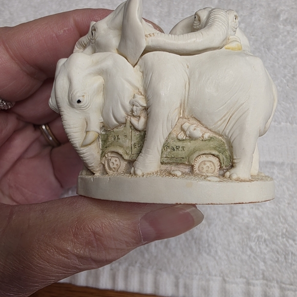 Harmony Kingdom "Ed's Safari" Figurine Made In England Animal Trinket Box - Picture 9 of 11